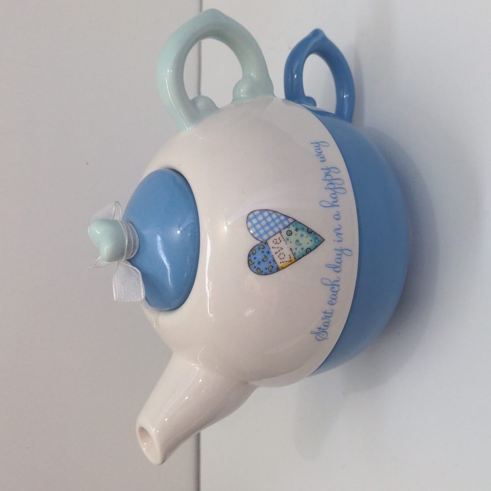 Vintage Holly Hobbie Tea For One Tea Pot And Cup Blue White 2006 Collectors EUC